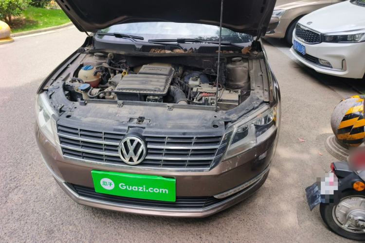Used Volkswagen Gran Lavida 2013 1.6L Manual Comfort Model Engine Bay Left