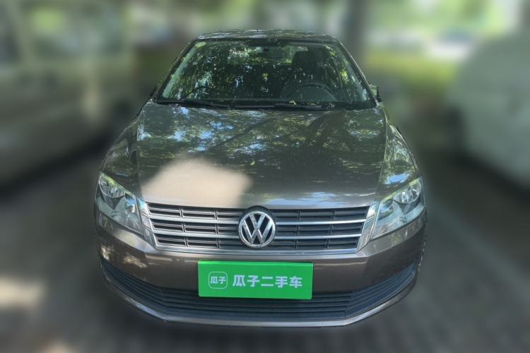 Used Volkswagen Gran Lavida 2013 1.6L Manual Fashion Model Front