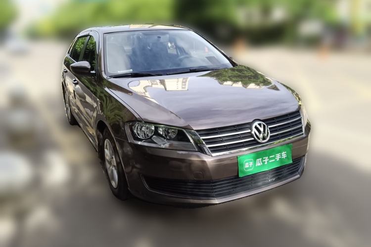 Used Volkswagen Gran Lavida 2013 1.6L Automatic Fashion Model Front Right 45 Deg