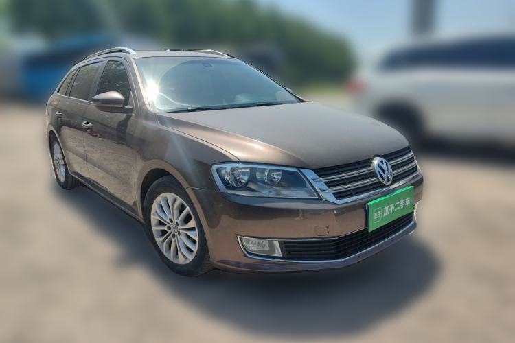Used Volkswagen Gran Lavida 2013 1.6L Automatic Luxury Model Front Right 45 Deg