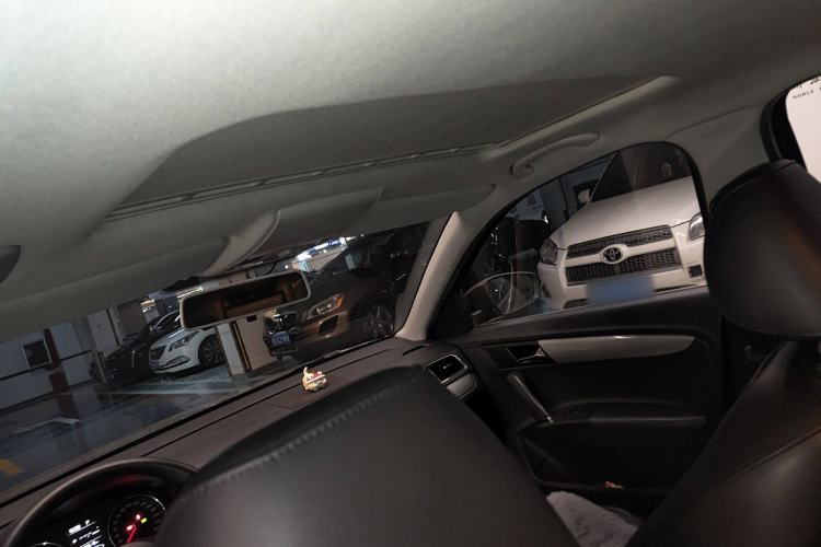 Used Volkswagen Gran Lavida 2013 1.4 TSI Automatic Comfort Model Headliner