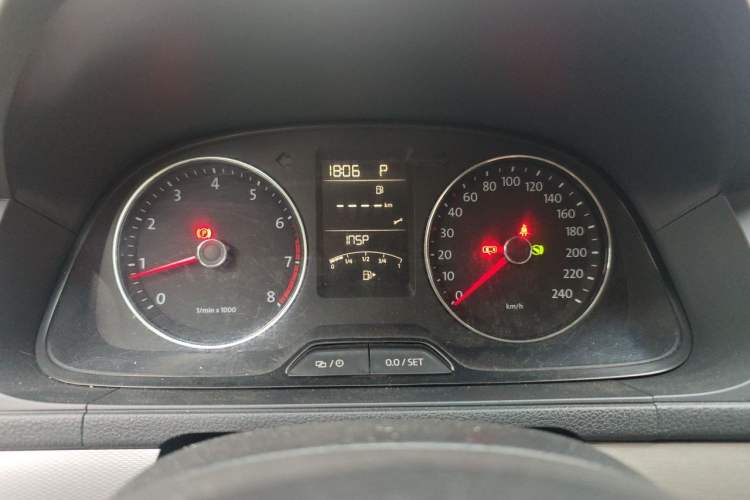 Used Volkswagen Gran Lavida 2013 1.6L Automatic Comfort Model Instrument Cluster