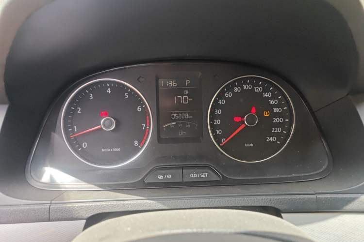 Used Volkswagen Gran Lavida 2013 1.4 TSI Automatic Comfort Model Instrument Cluster