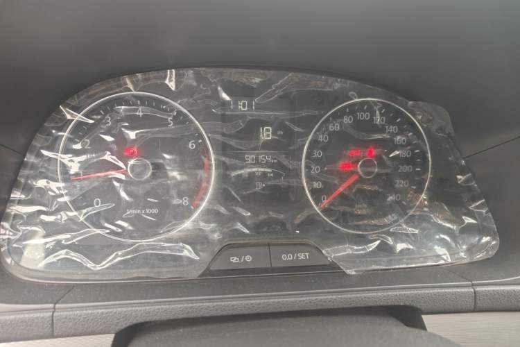 Used Volkswagen Gran Lavida 2013 1.6L Manual Comfort Model Instrument Cluster