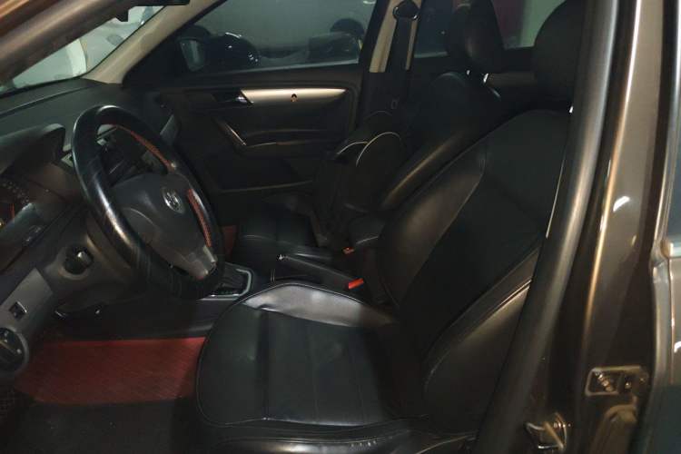 Used Volkswagen Gran Lavida 2013 1.6L Automatic Comfort Model Left Front Seat