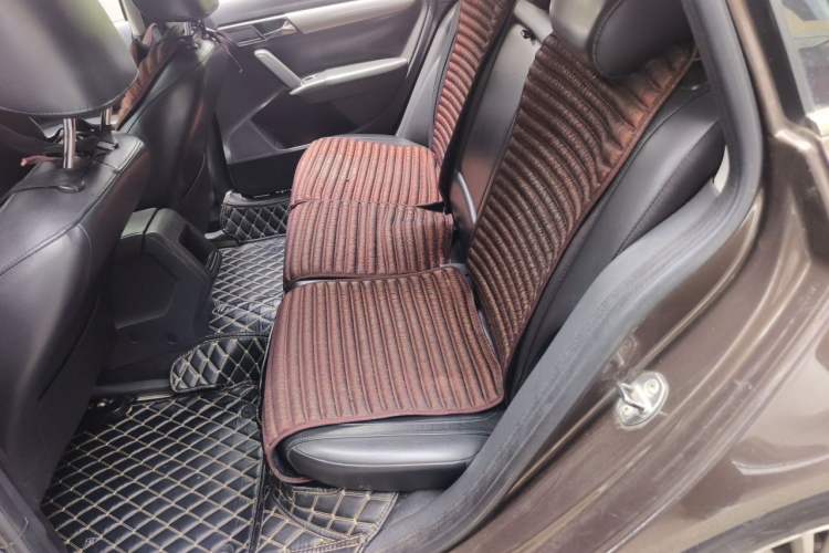 Used Volkswagen Gran Lavida 2013 1.6L Manual Comfort Model Left Rear Seat