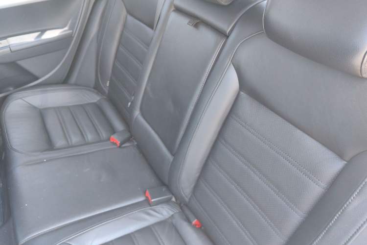 Used Volkswagen Gran Lavida 2013 1.6L Automatic Luxury Model Left Rear Seat