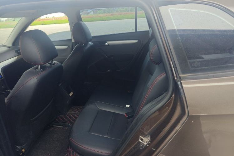 Used Volkswagen Gran Lavida 2013 1.6L Automatic Fashion Model Left Rear Seat