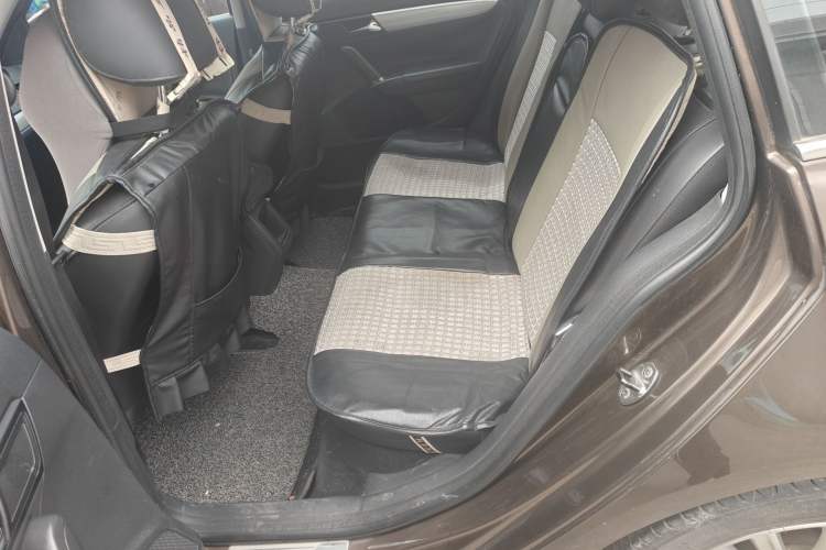 Used Volkswagen Gran Lavida 2013 1.6L Manual Comfort Model Left Rear Seat