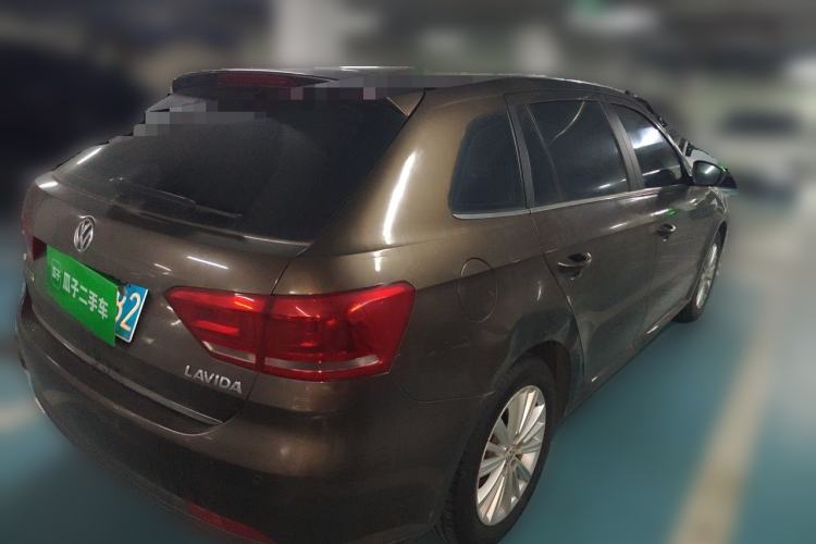 Used Volkswagen Gran Lavida 2013 1.6L Automatic Comfort Model Rear Right 45 Deg