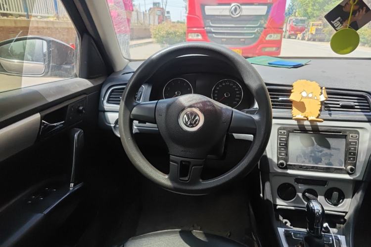Used Volkswagen Gran Lavida 2013 1.4 TSI Automatic Comfort Model Steering Wheel