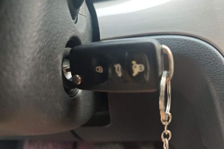 Used Volkswagen Gran Lavida 2013 1.6L Automatic Comfort Model Vehicle Key