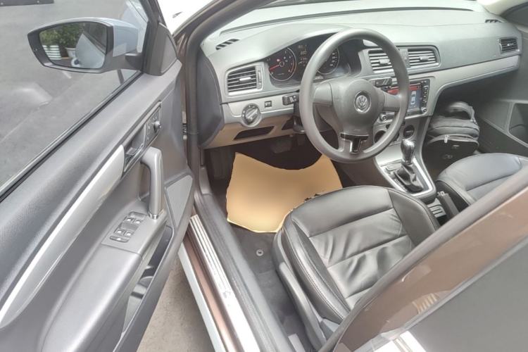 Used Volkswagen Gran Lavida 2013 1.4 TSI Automatic Comfort Model Driver Seat