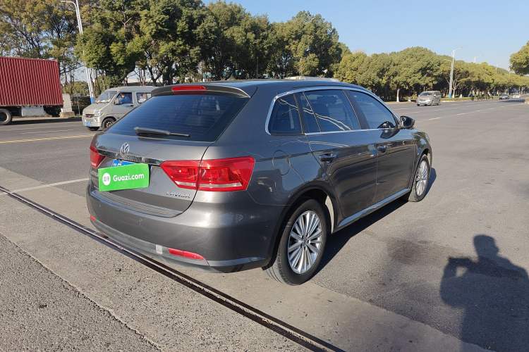 Used Volkswagen Gran Lavida 2013 1.6L Automatic Comfort Model Exterior 4