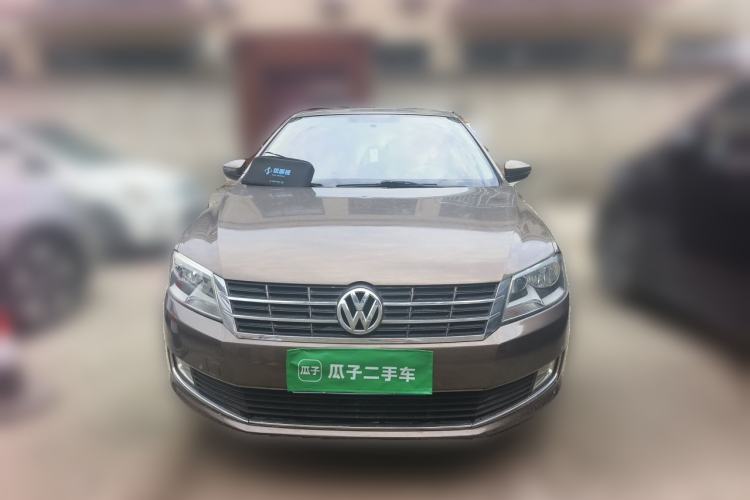 Used Volkswagen Gran Lavida 2013 1.6L Manual Comfort Model Front