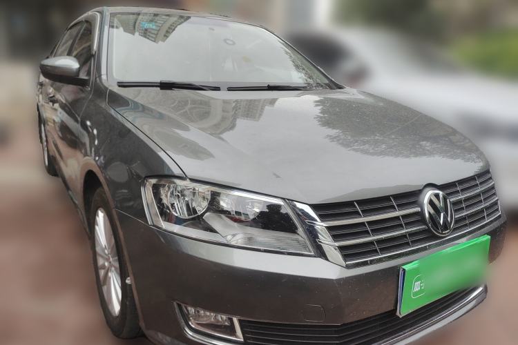 Used Volkswagen Gran Lavida 2013 1.6L Automatic Comfort Model Front Right 45 Deg