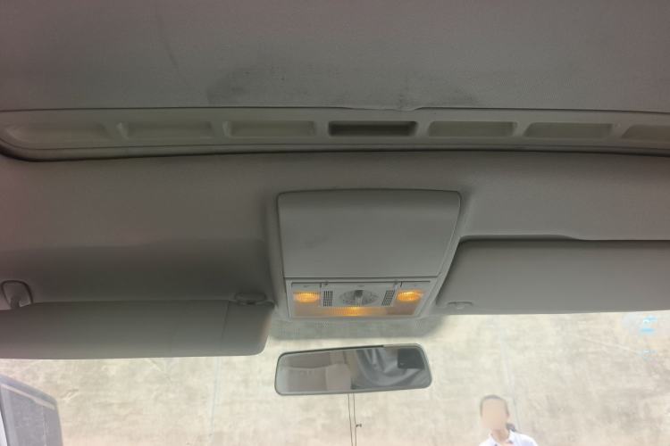Used Volkswagen Gran Lavida 2013 1.6L Manual Comfort Model Headliner
