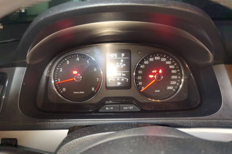 Used Volkswagen Gran Lavida 2013 1.6L Automatic Comfort Model Instrument Cluster