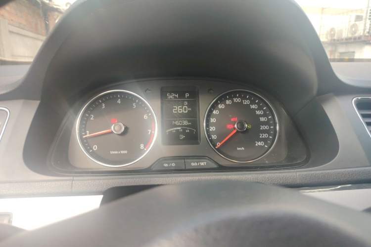 Used Volkswagen Gran Lavida 2013 1.6L Automatic Comfort Model Instrument Cluster
