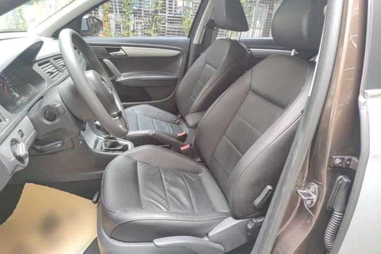 Used Volkswagen Gran Lavida 2013 1.4 TSI Automatic Comfort Model Left Front Seat