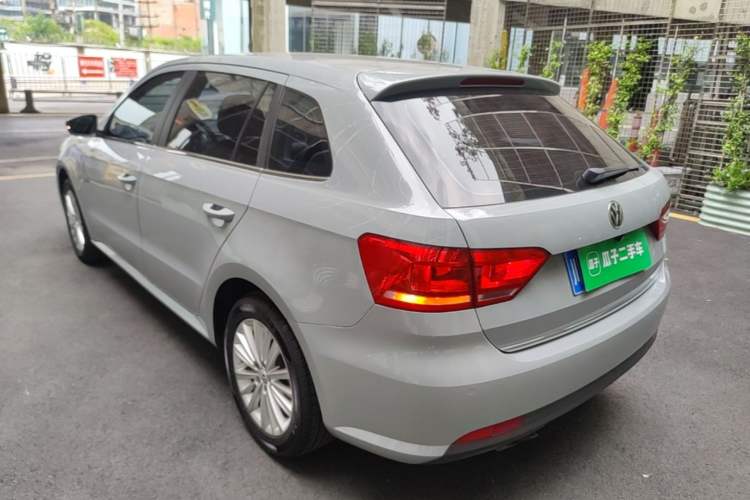 Used Volkswagen Gran Lavida 2013 1.4 TSI Automatic Comfort Model Rear Left 45 Deg
