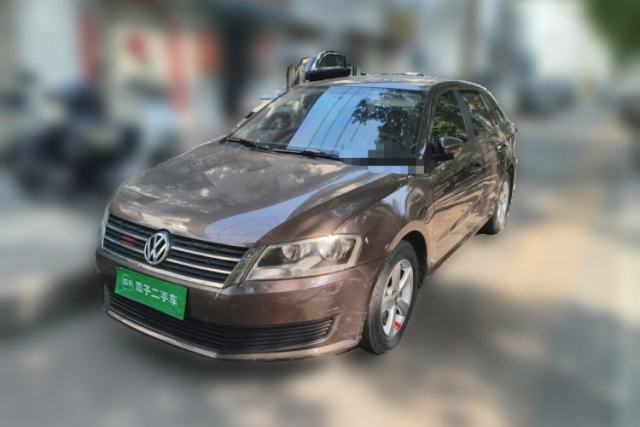 Used Volkswagen Gran Lavida 2013 1.6L Manual Fashion Model