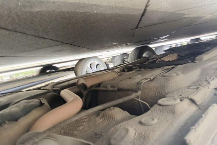 Used Volkswagen Gran Lavida 2013 1.6L Automatic Comfort Model Chassis Rear Left