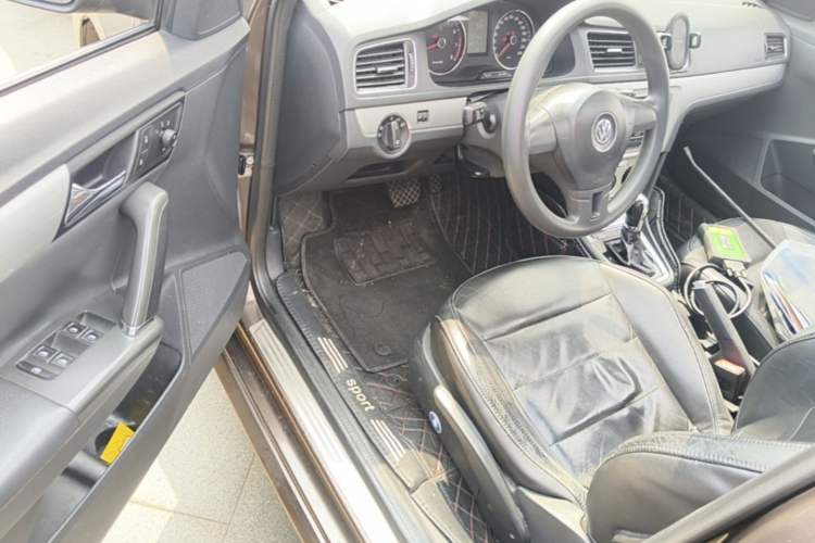 Used Volkswagen Gran Lavida 2013 1.6L Automatic Comfort Model Driver Seat