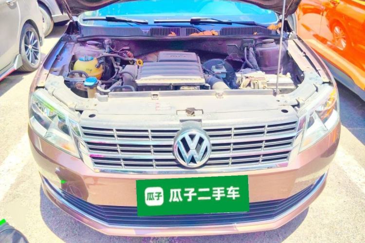 Used Volkswagen Gran Lavida 2013 1.6L Automatic Comfort Model Engine Bay