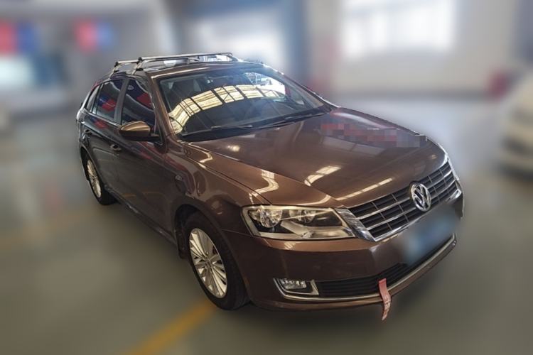 Used Volkswagen Gran Lavida 2013 1.6L Automatic Comfort Model Front Right 45 Deg