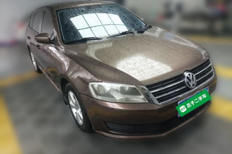 Used Volkswagen Gran Lavida 2013 1.6L Automatic Fashion Model Front Right 45 Deg