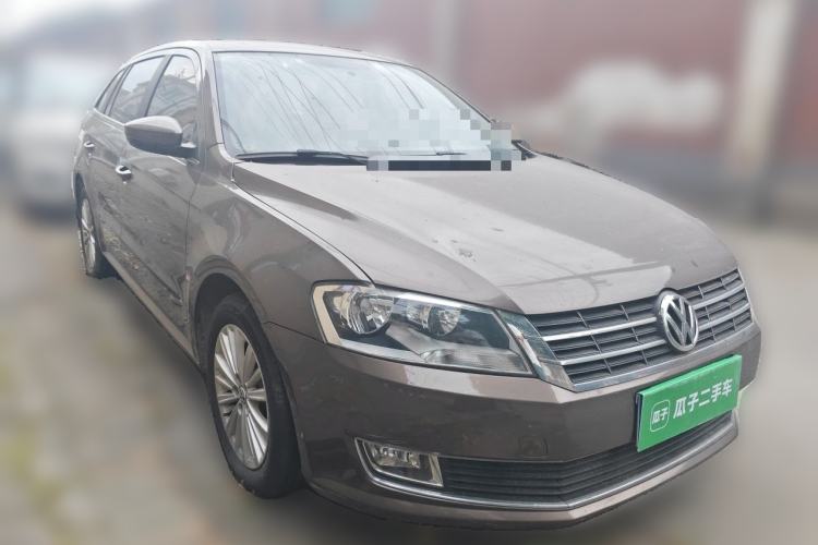Used Volkswagen Gran Lavida 2013 1.6L Automatic Comfort Model Front Right 45 Deg