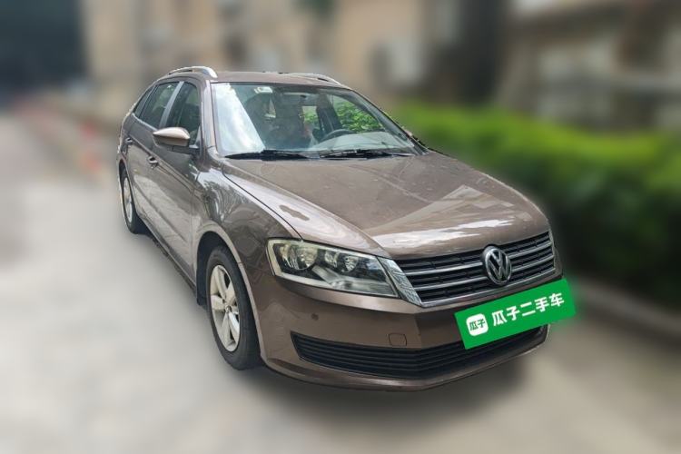 Used Volkswagen Gran Lavida 2013 1.6L Automatic Fashion Model Front Right 45 Deg