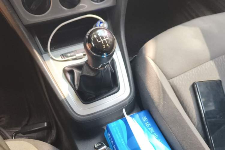 Used Volkswagen Gran Lavida 2013 1.6L Manual Fashion Model Gear Lever