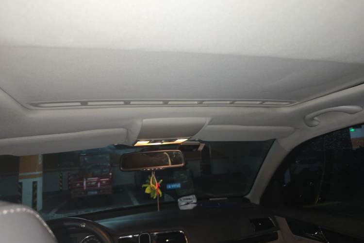 Used Volkswagen Gran Lavida 2013 1.4 TSI Automatic Luxury Model Headliner