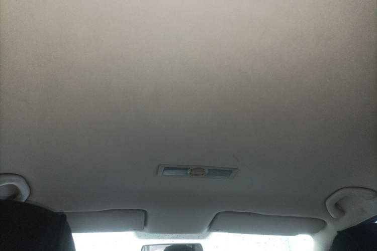 Used Volkswagen Gran Lavida 2013 1.6L Automatic Fashion Model Headliner