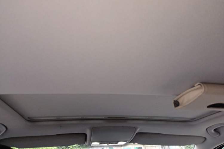 Used Volkswagen Gran Lavida 2013 1.4 TSI Manual Comfort Model Headliner