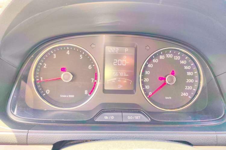 Used Volkswagen Gran Lavida 2013 1.6L Automatic Comfort Model Instrument Cluster