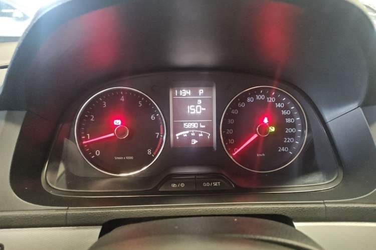 Used Volkswagen Gran Lavida 2013 1.6L Automatic Comfort Model Instrument Cluster