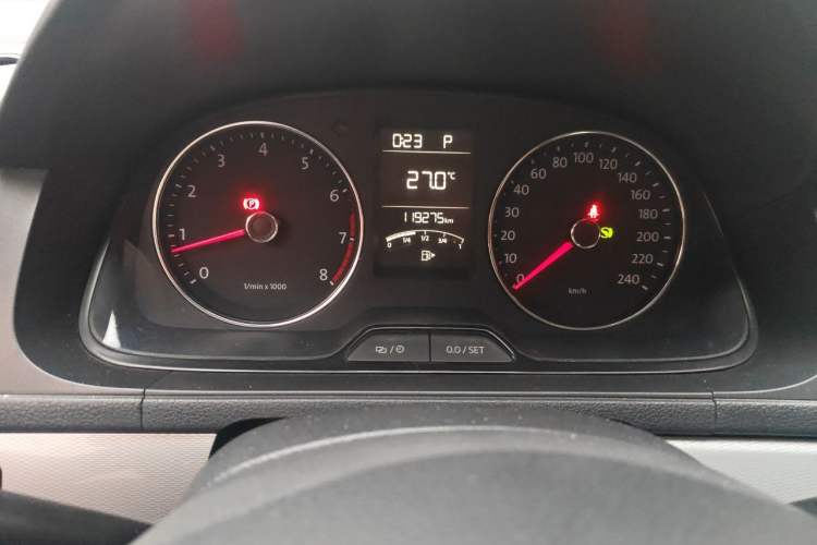 Used Volkswagen Gran Lavida 2013 1.6L Automatic Comfort Model Instrument Cluster