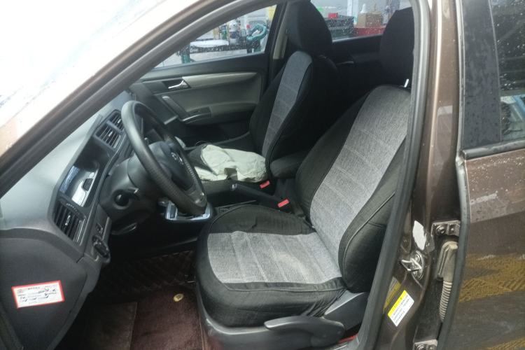 Used Volkswagen Gran Lavida 2013 1.6L Automatic Fashion Model Left Front Seat