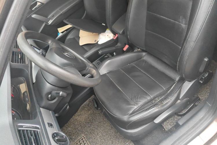 Used Volkswagen Gran Lavida 2013 1.6L Automatic Comfort Model Left Front Seat