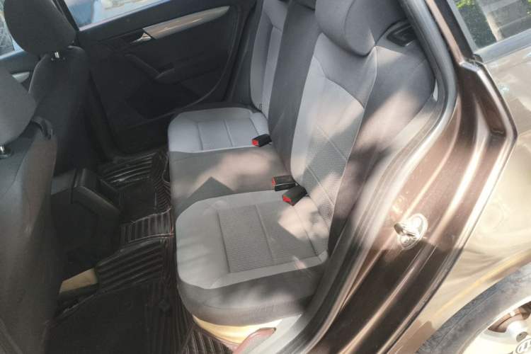 Used Volkswagen Gran Lavida 2013 1.6L Manual Fashion Model Left Rear Seat