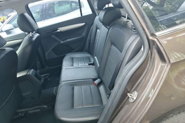 Used Volkswagen Gran Lavida 2013 1.6L Automatic Comfort Model Left Rear Seat