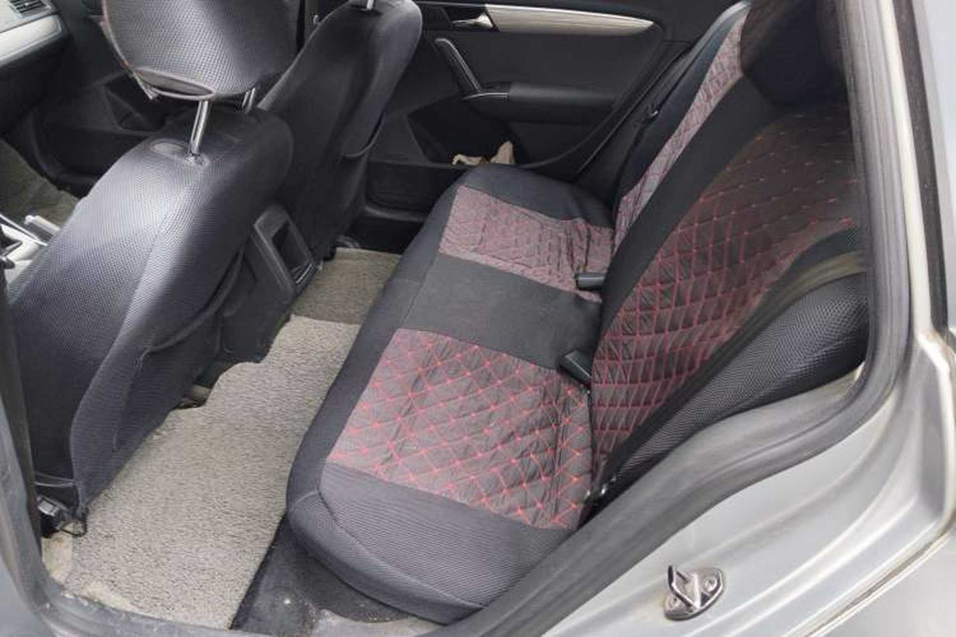 Used Volkswagen Gran Lavida 2013 1.6L Manual Fashion Model Left Rear Seat