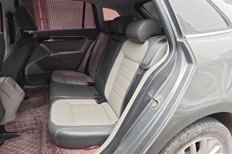 Used Volkswagen Gran Lavida 2013 1.4 TSI Automatic Luxury Model Left Rear Seat