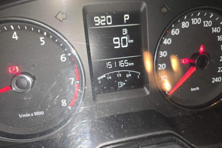 Used Volkswagen Gran Lavida 2013 1.4 TSI Automatic Luxury Model Odometer Close Up