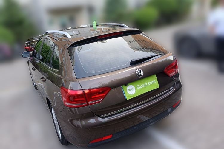 Used Volkswagen Gran Lavida 2013 1.4 TSI Manual Comfort Model Rear Left 45 Deg