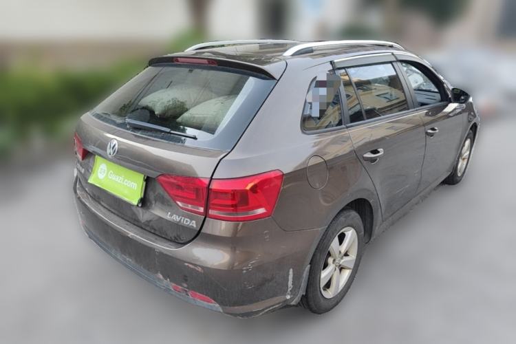 Used Volkswagen Gran Lavida 2013 1.6L Manual Fashion Model Rear Right 45 Deg