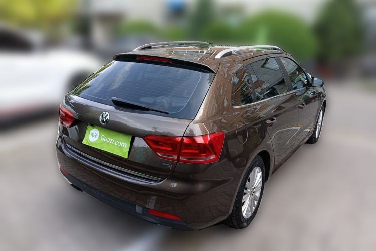 Used Volkswagen Gran Lavida 2013 1.4 TSI Manual Comfort Model Rear Right 45 Deg